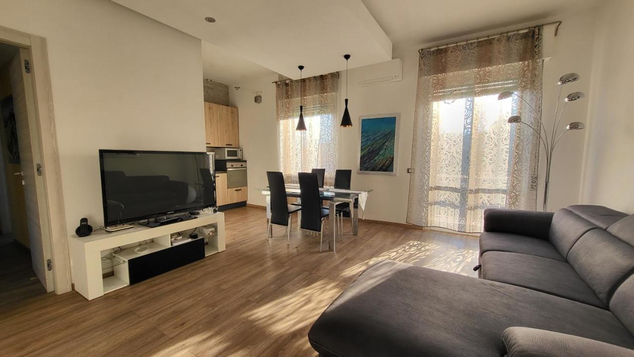 La Casa Del Buonviaggio Apartment Специя Екстериор снимка